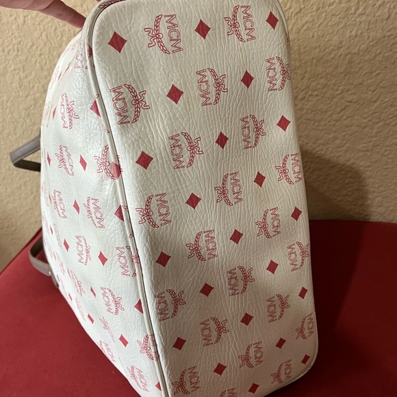 MCM Shopping Tote - Picture 6 of 16